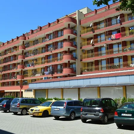 Apartment Bratanov In Ashton Hall